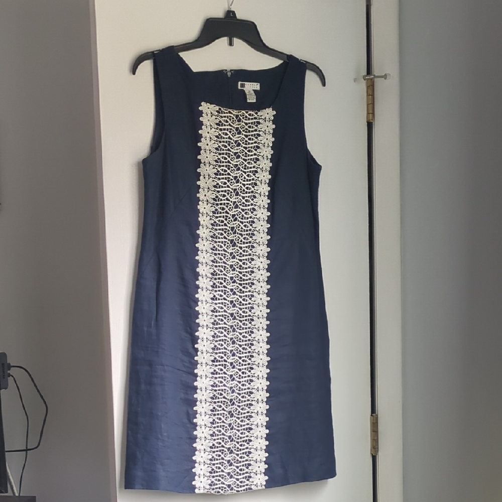 Elegant Navy and White Lace Dress